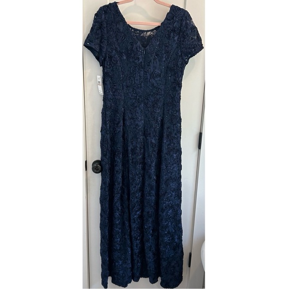 NWT Alex Evenings Navy Blue Evening Gown Size 12 - Picture 4 of 9